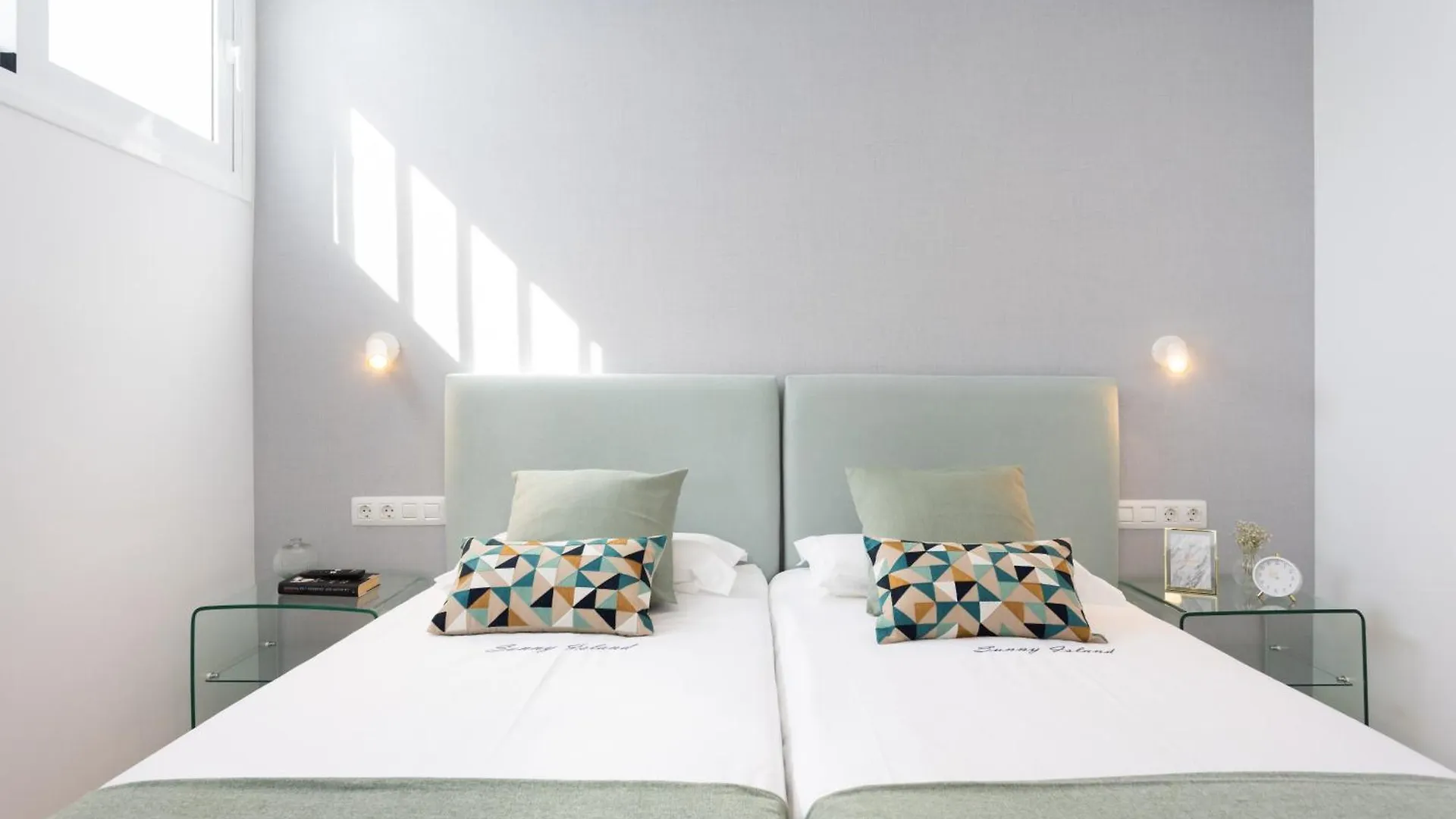 Sunny Island Apartment Tenbel アロナ スペイン