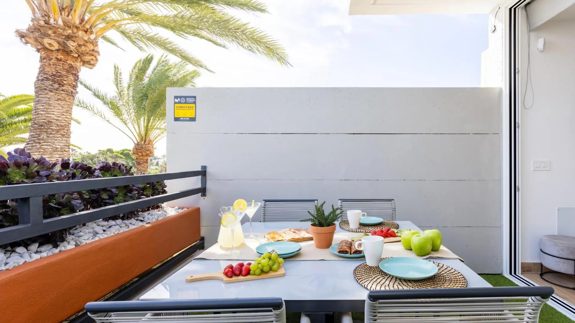 Sunny Island Apartment Tenbel アロナ